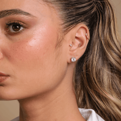 עגילים צמודים קלאסי - Makeda Jewelry