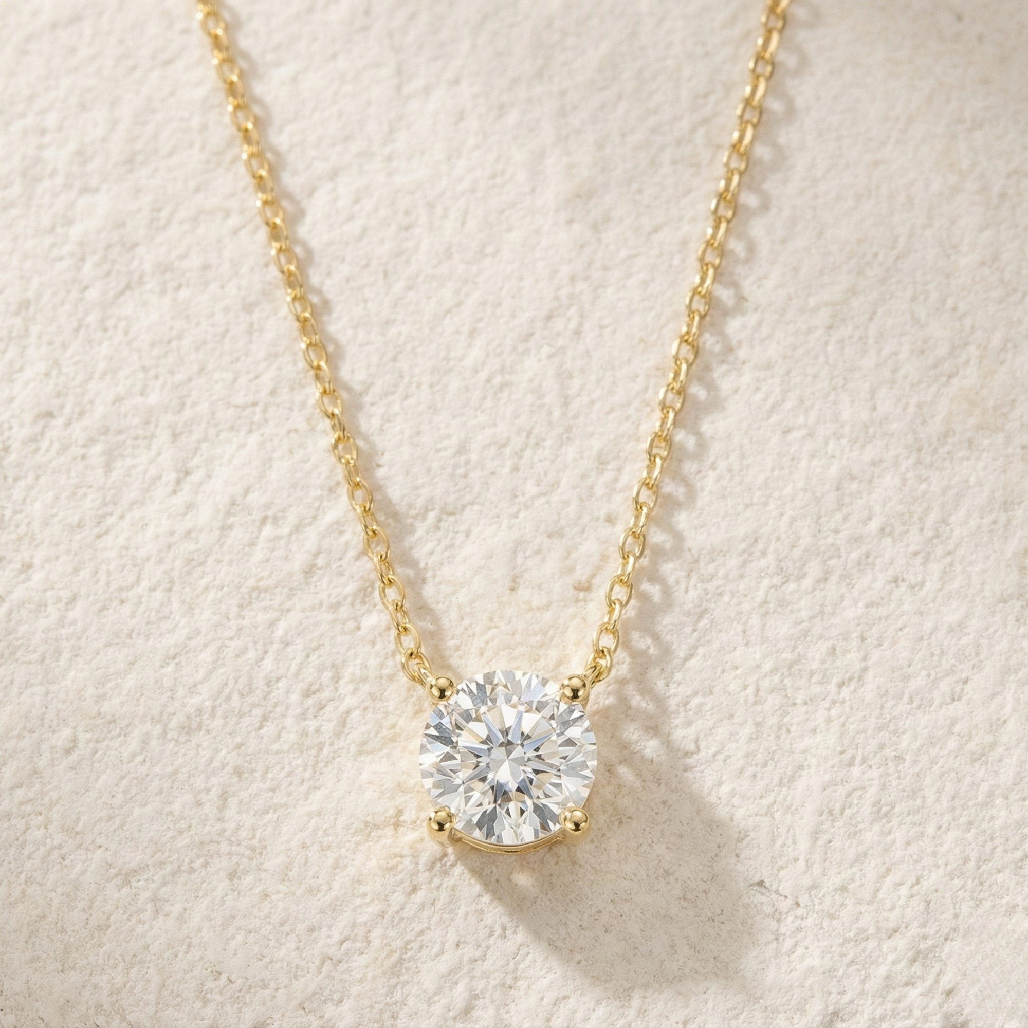 שרשרת מואסנייט קלאסית